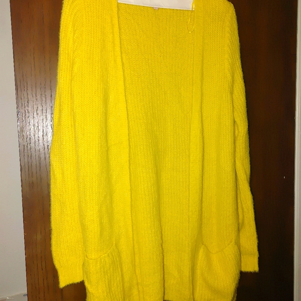 ʕ·ᴥ·ʔ Lane Tree Yellow Cardigan Sweater Small